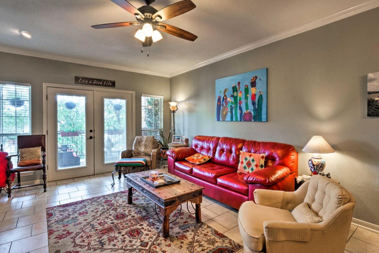 Lakefront Lago Vista Condo With Resort Amenities! Eksteriør billede