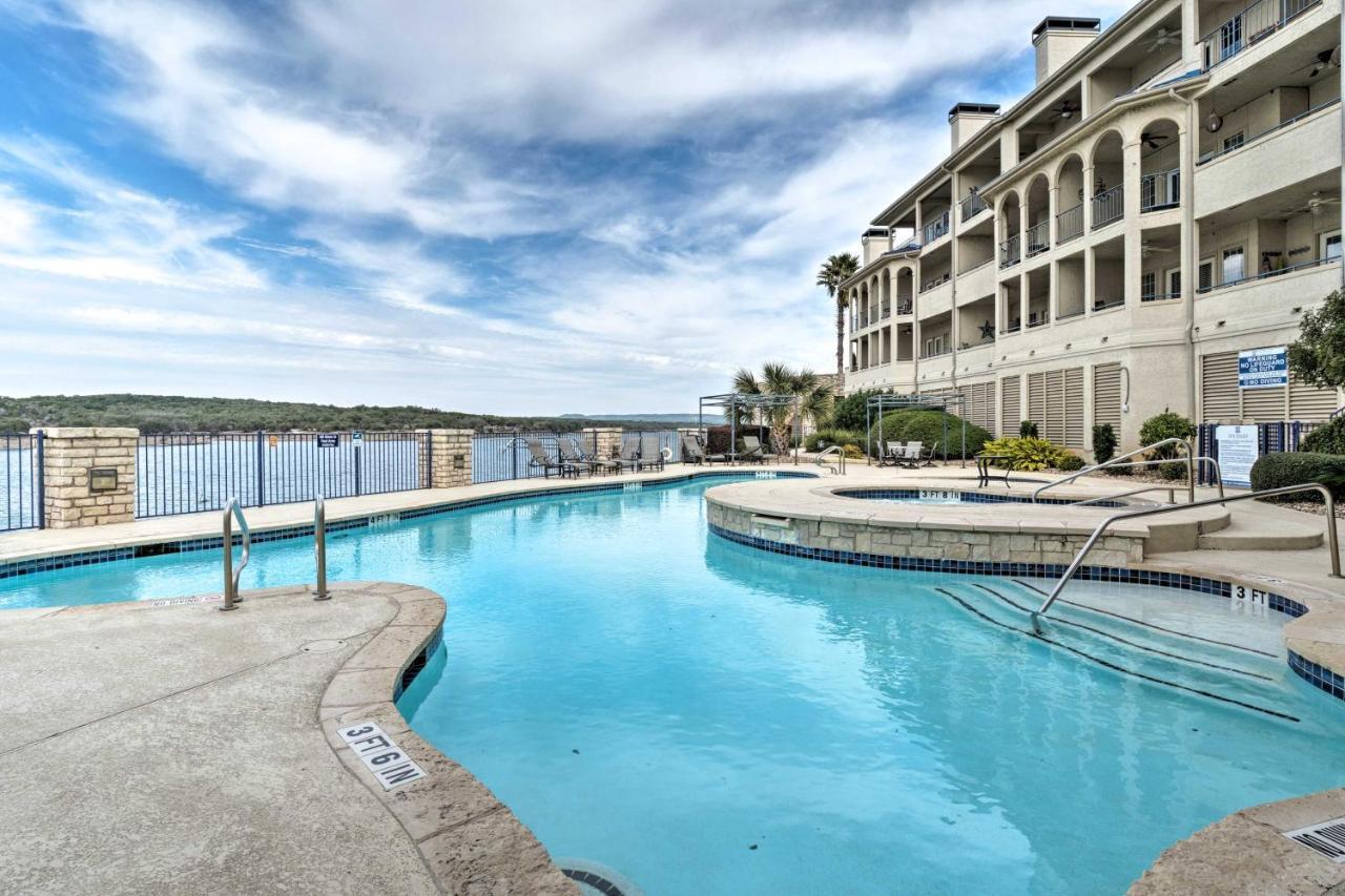 Lakefront Lago Vista Condo With Resort Amenities! Eksteriør billede